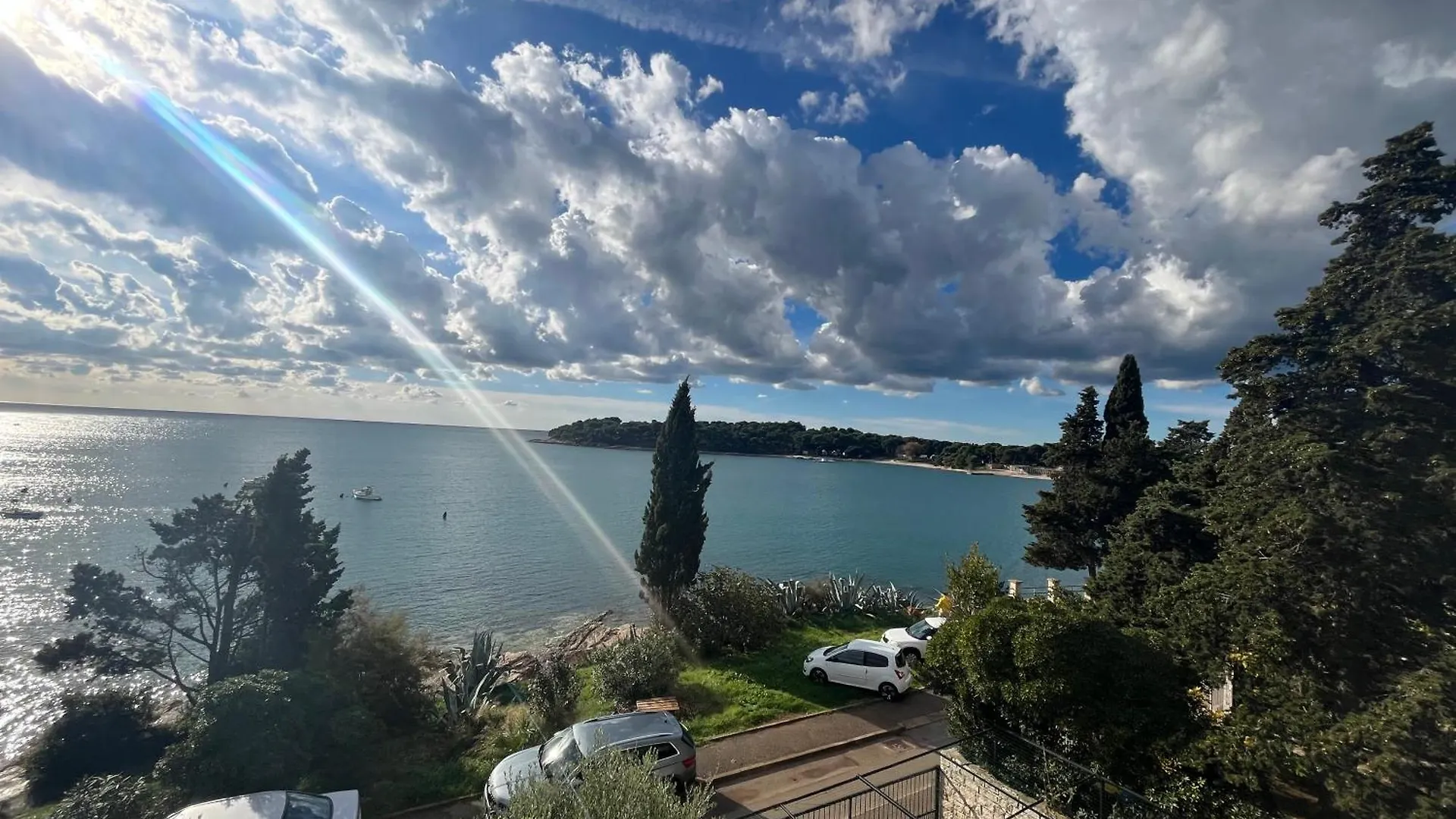 Apartment With A Sea View Pula